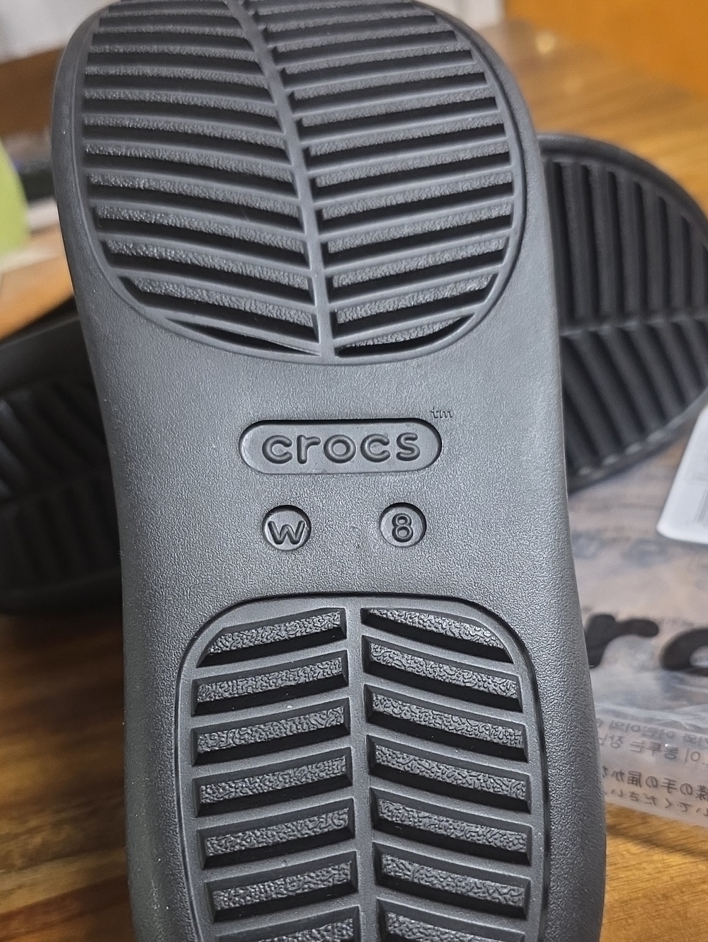 Crocs - Picture 3 of 4